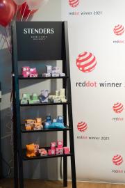 И премию Red Dot в области дизайна получает... пластилиновое мыло STENDERS!